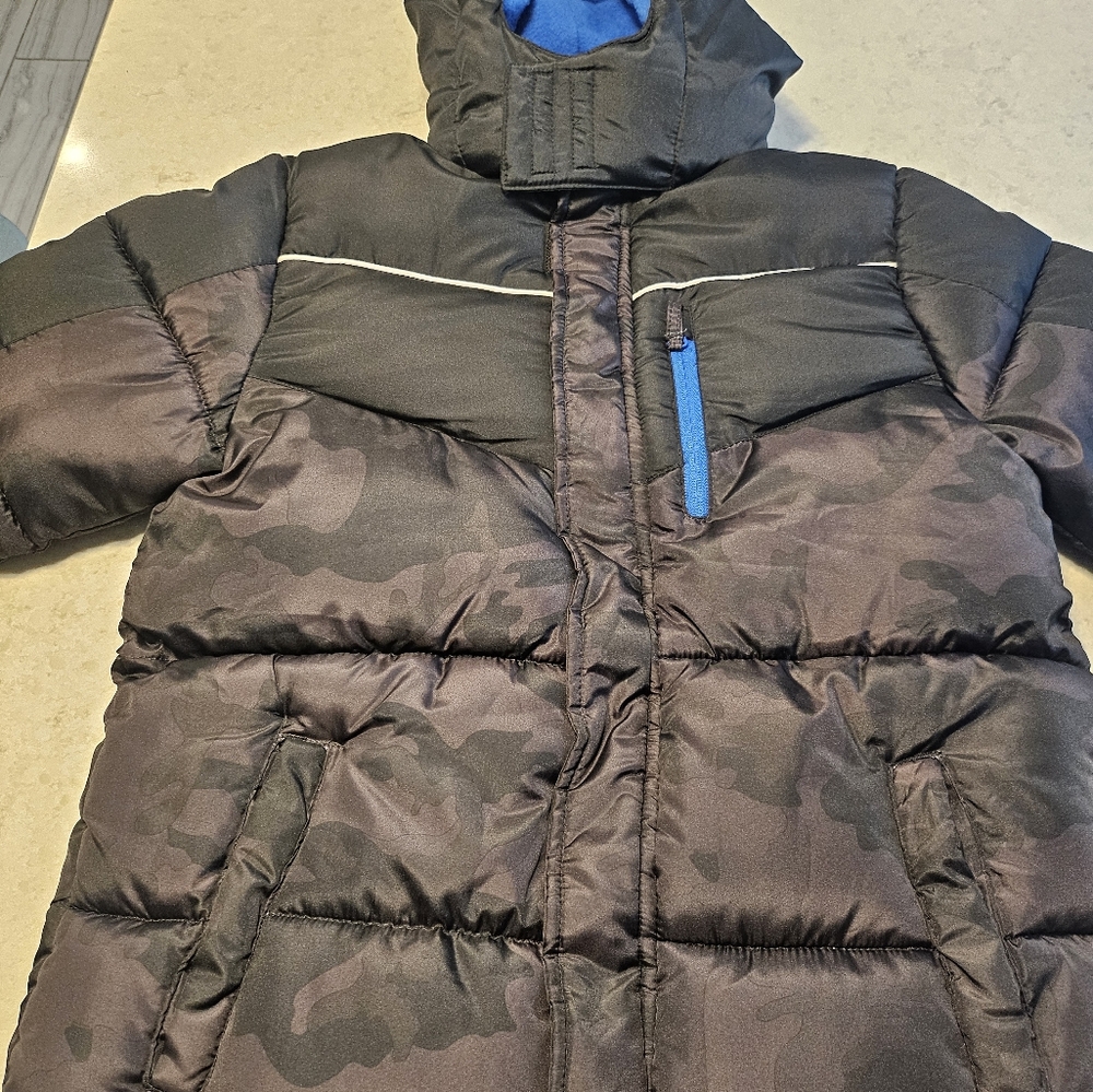 Arizona Jean Company Blue and Black Puffer Jacket